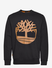 Timberland - KENNEBEC RIVER Tree Logo Crew Neck Sweatshirt BLACK/WHEAT BOOT - sportiska stila džemperi - black/wheat boot - 0