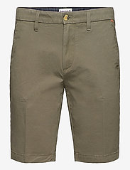 Straight Chino Short - GRAPE LEAF