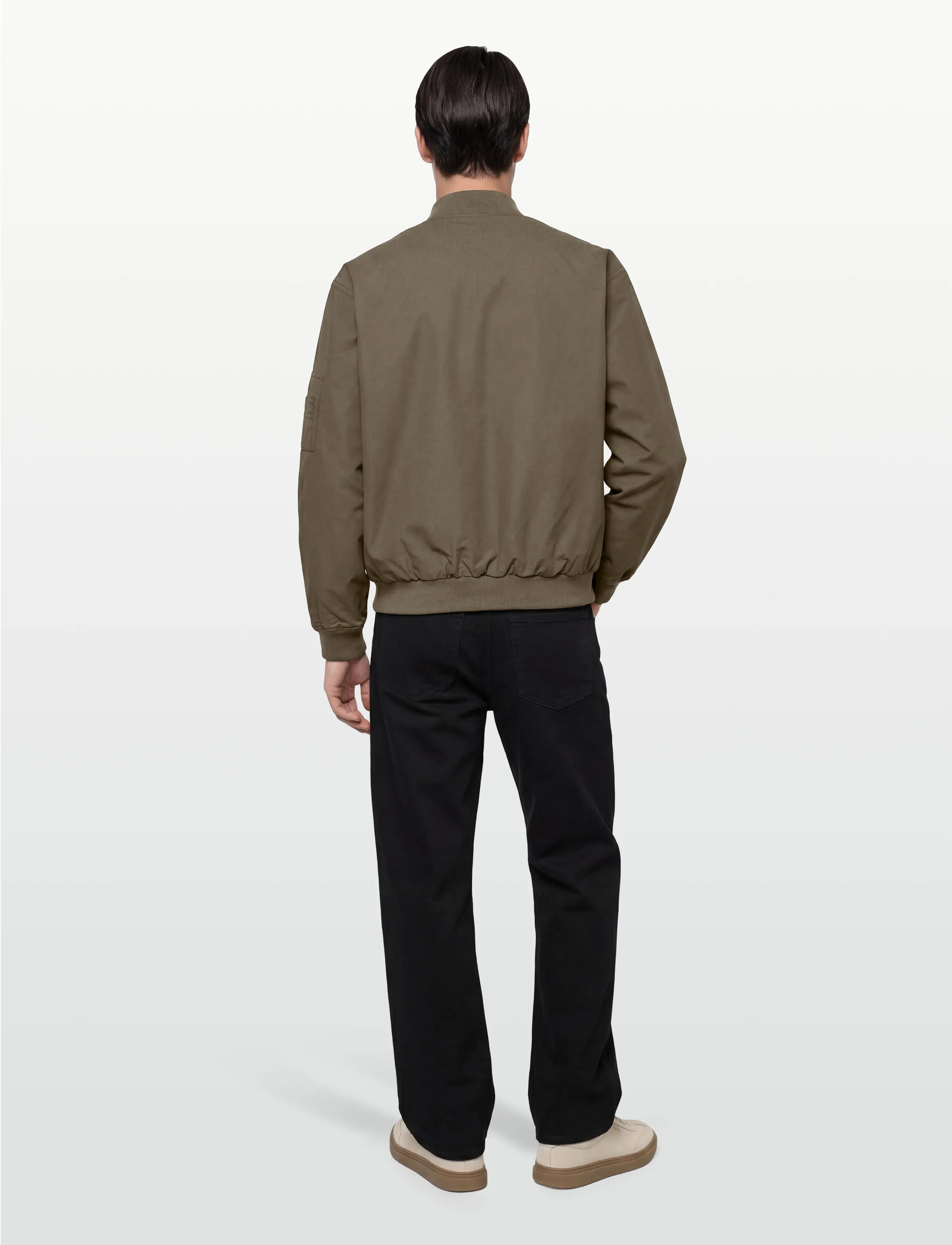 Dwr Utility Bomber Leaf 3