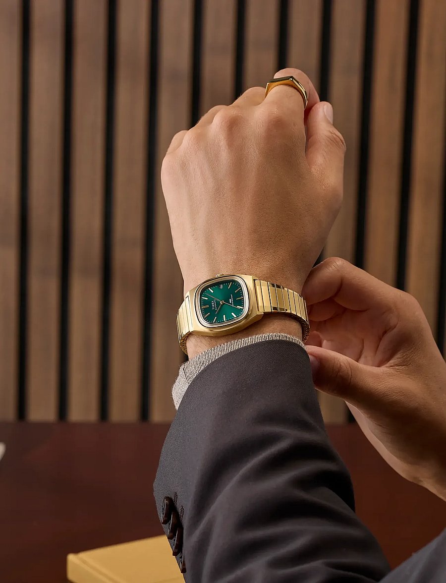 Timex - E Line All Gold-tone with Green Dial - analoogkellad - gold-tone/green - 0