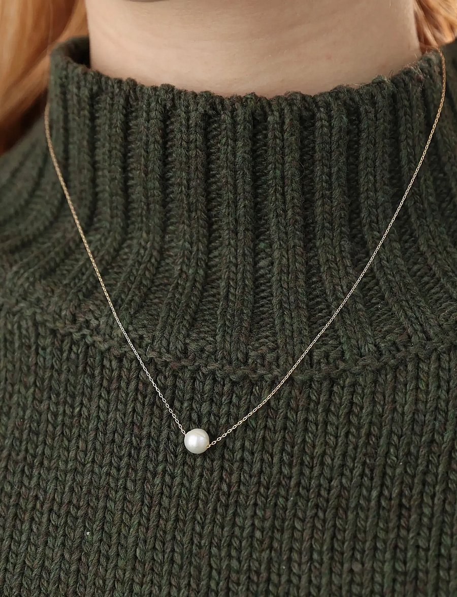 Timi of Sweden - Delicate Pearl Necklace - Gold - perlenketten - gold - 0