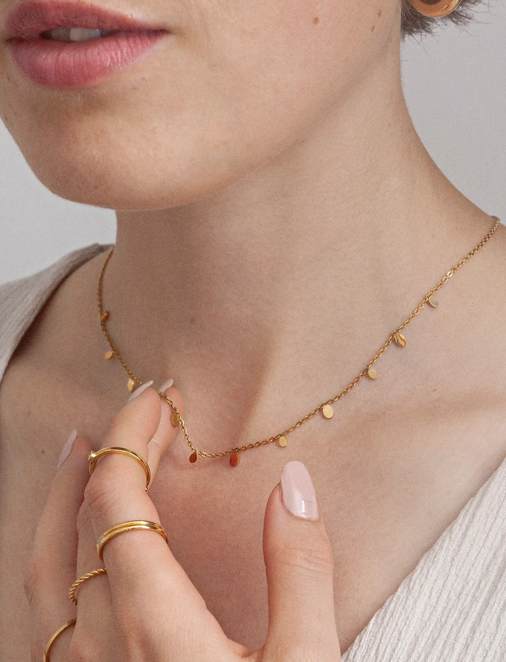 Timi of Sweden - Lia - Tiny Oval Necklace Stainless Steel - kedjehalsband - gold - 3