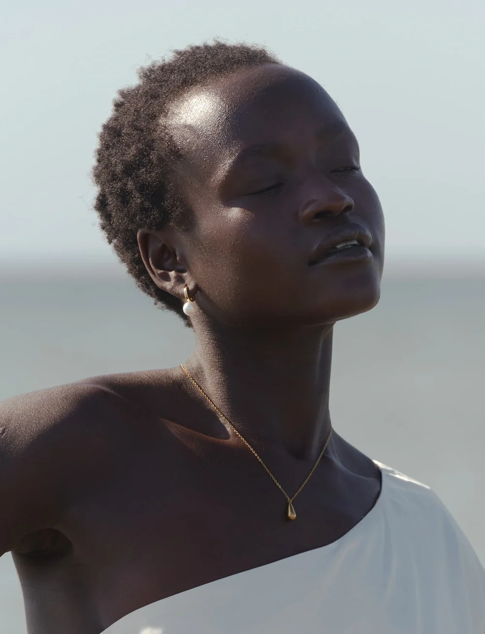 Timi of Sweden - Essie - Pearl Hoop Earrings - perlenohrringe - gold - 2