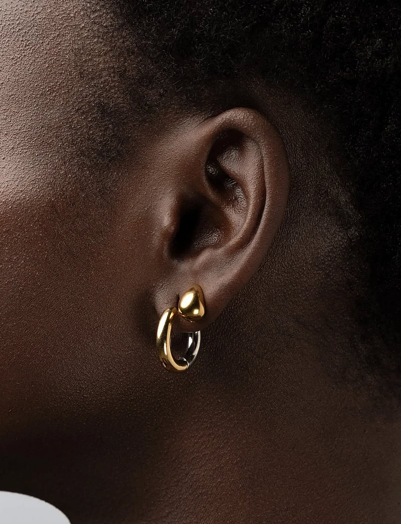 Timi of Sweden - Lyn - Gold and Silver Duo Hoop Earrings Stainless Steel - kreolen - mixed - 5