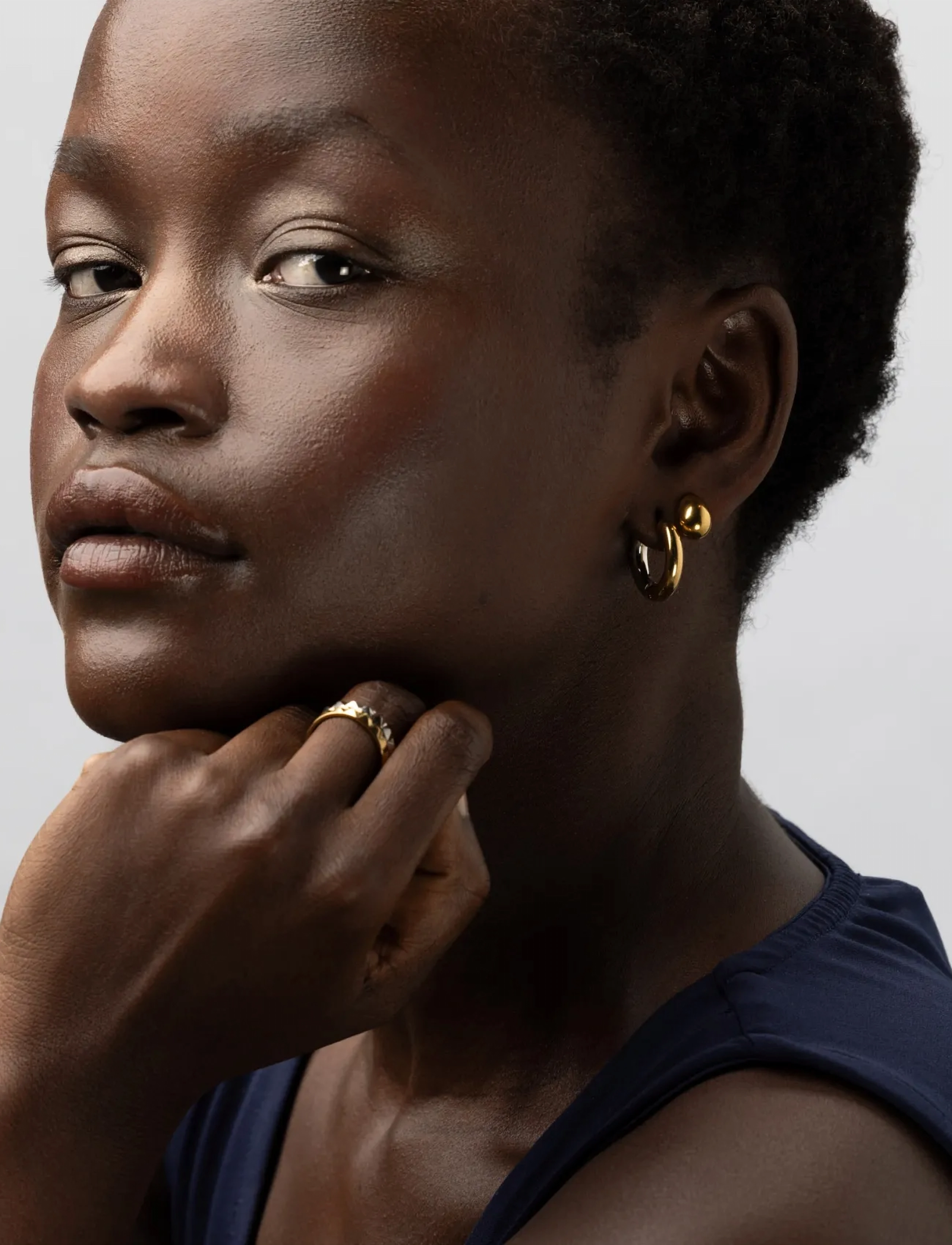 Timi of Sweden Lyn Gold And Silver Duo Hoop Earrings Stainless Steel örhängen dam – bild 5