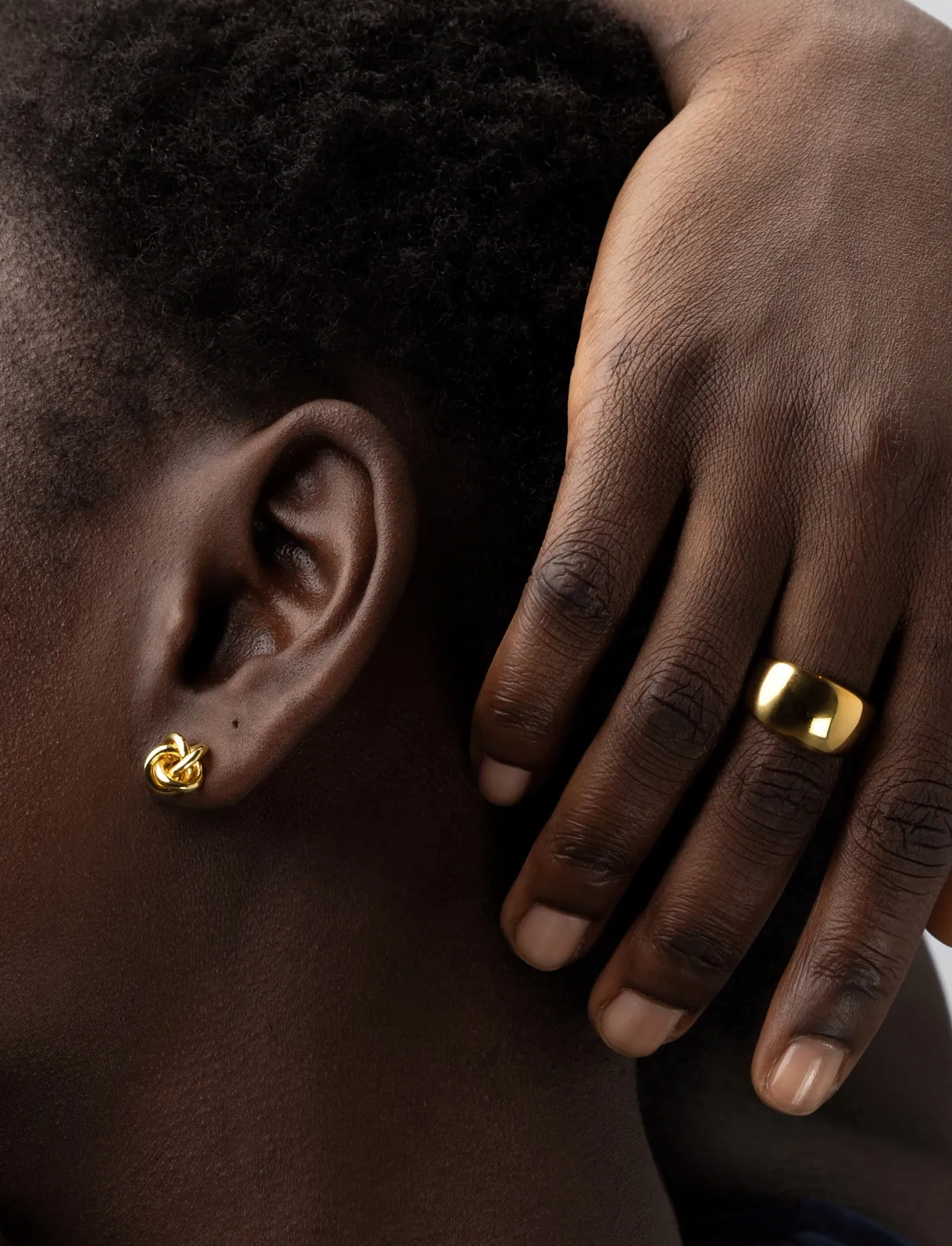 Timi of Sweden - Edith - Mini Knot Stud Earrings - Ørestikker - gold - 4