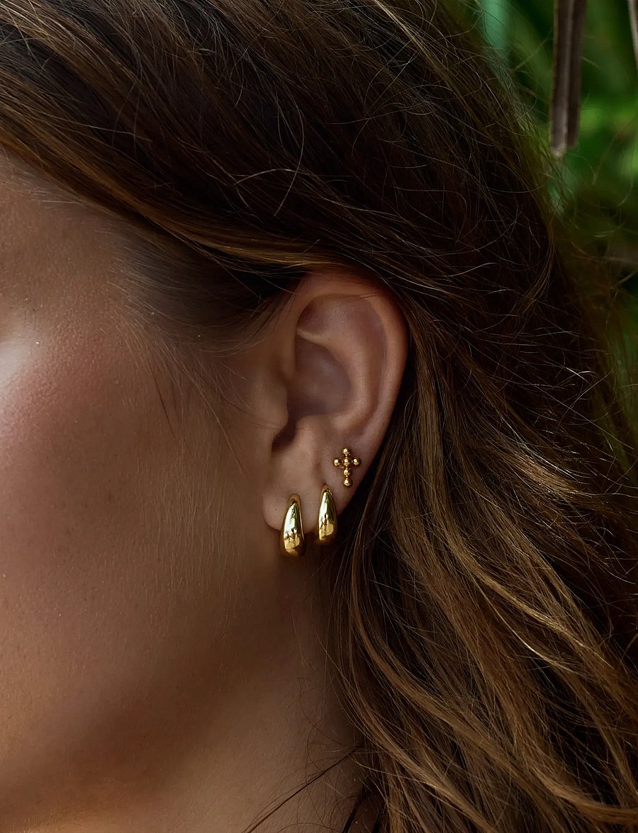 Timi of Sweden - Hedvig - Classic Wide Hoop Earrings Stainless Steel - gold - 3