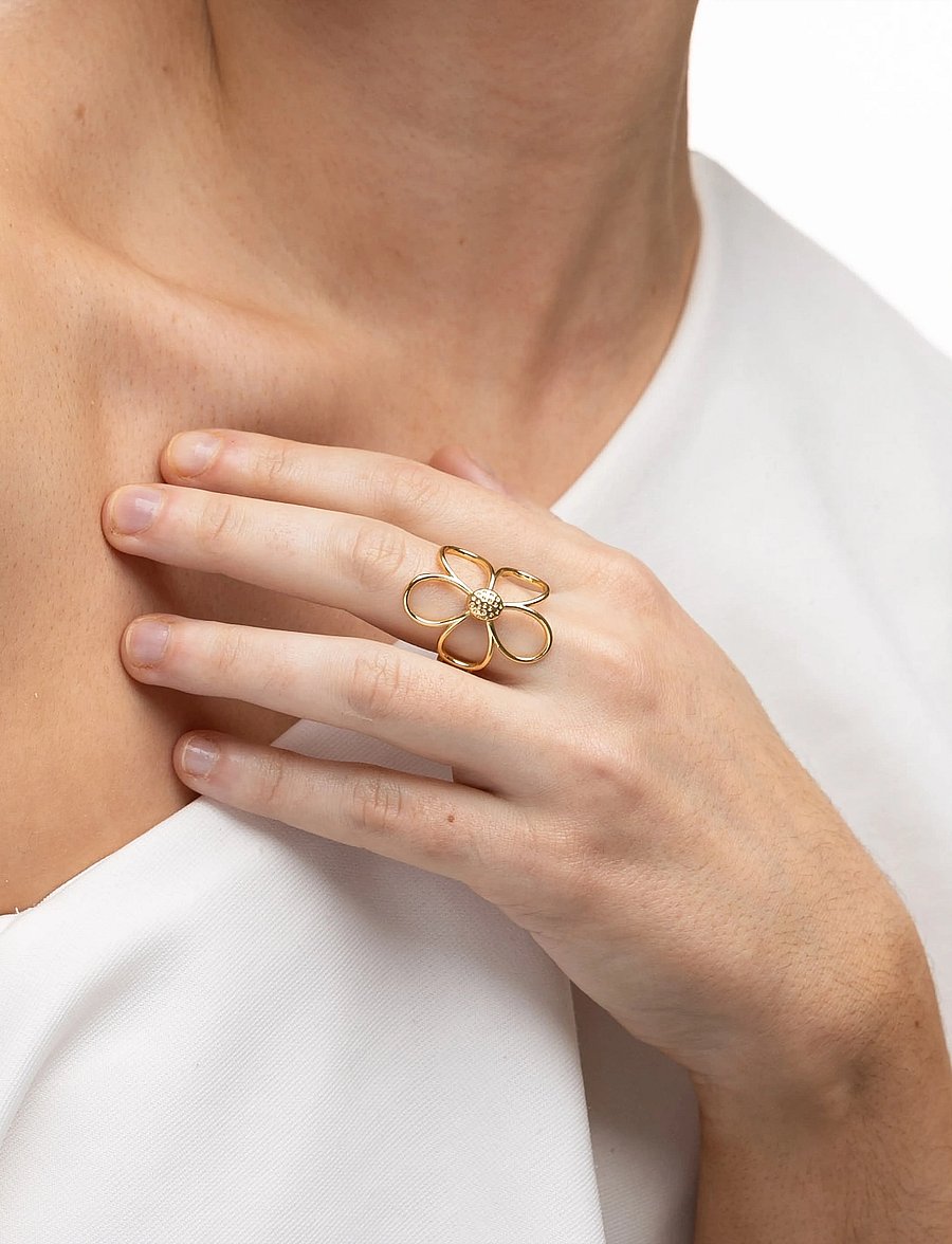 Timi of Sweden - Lucky - Outline Flower Ring - Gold - bagues - gold - 4