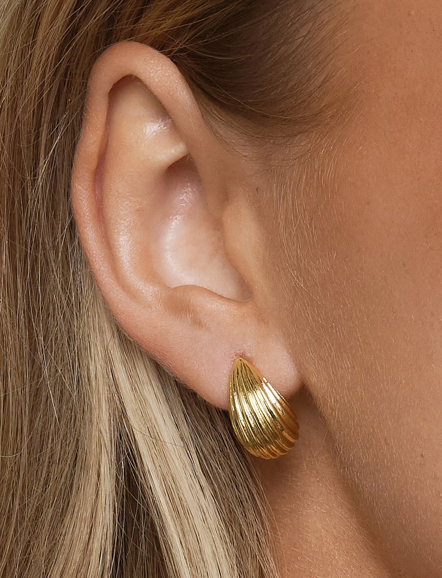 Timi of Sweden - Marta - Dangling Drop Earrings - Gold - ohrhänger - gold - 0