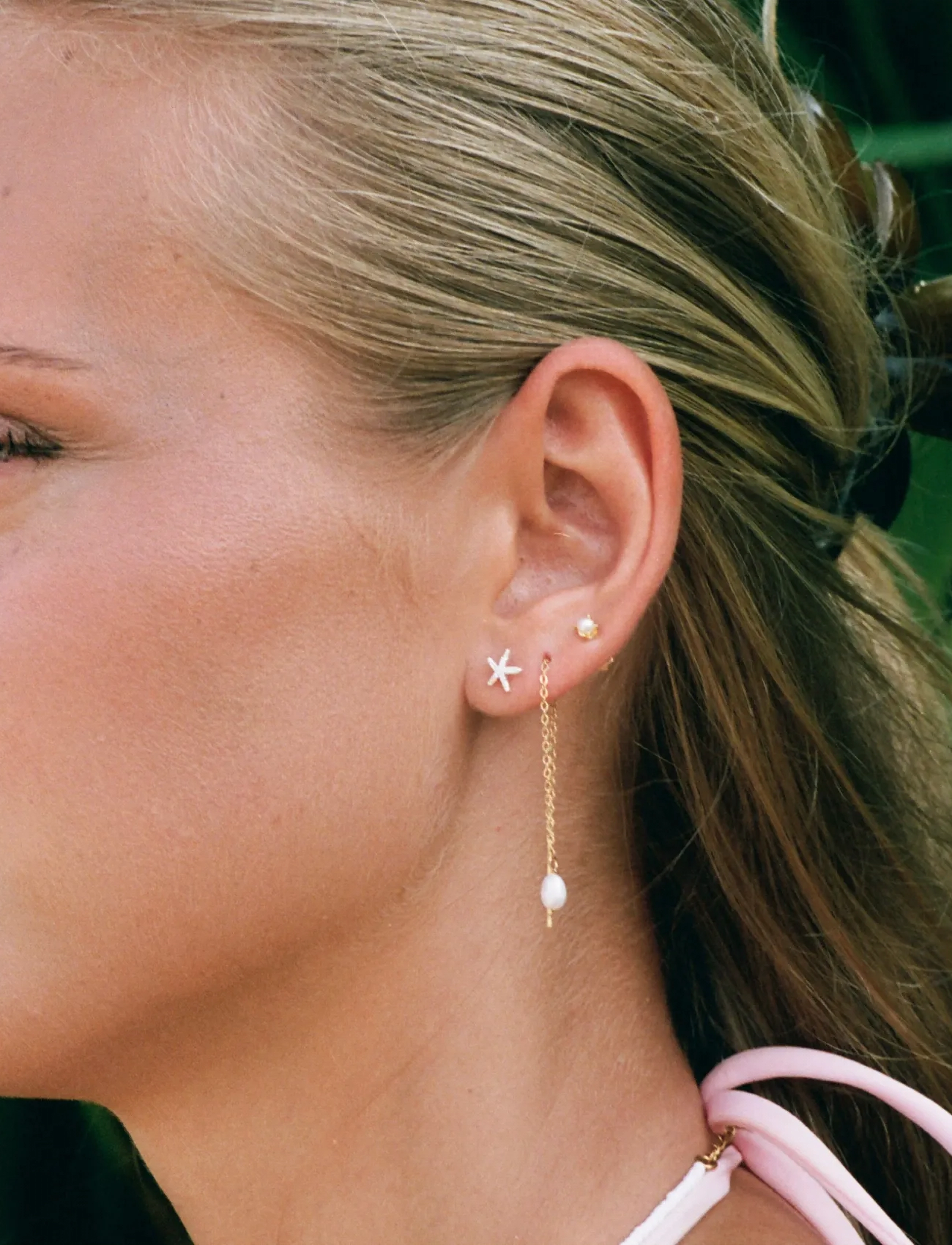 Timi of Sweden - Essie - Mini Pearl Stud Earrings - pärlitega kõrvarõngad - gold - 4