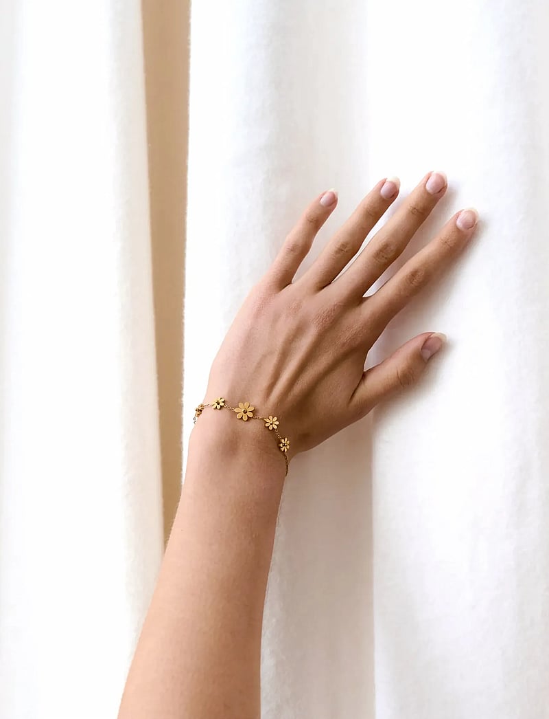 Timi of Sweden - Fay - Flower Chain Bracelet Stainless Steel - Gold - kettenarmbänder - gold - 3