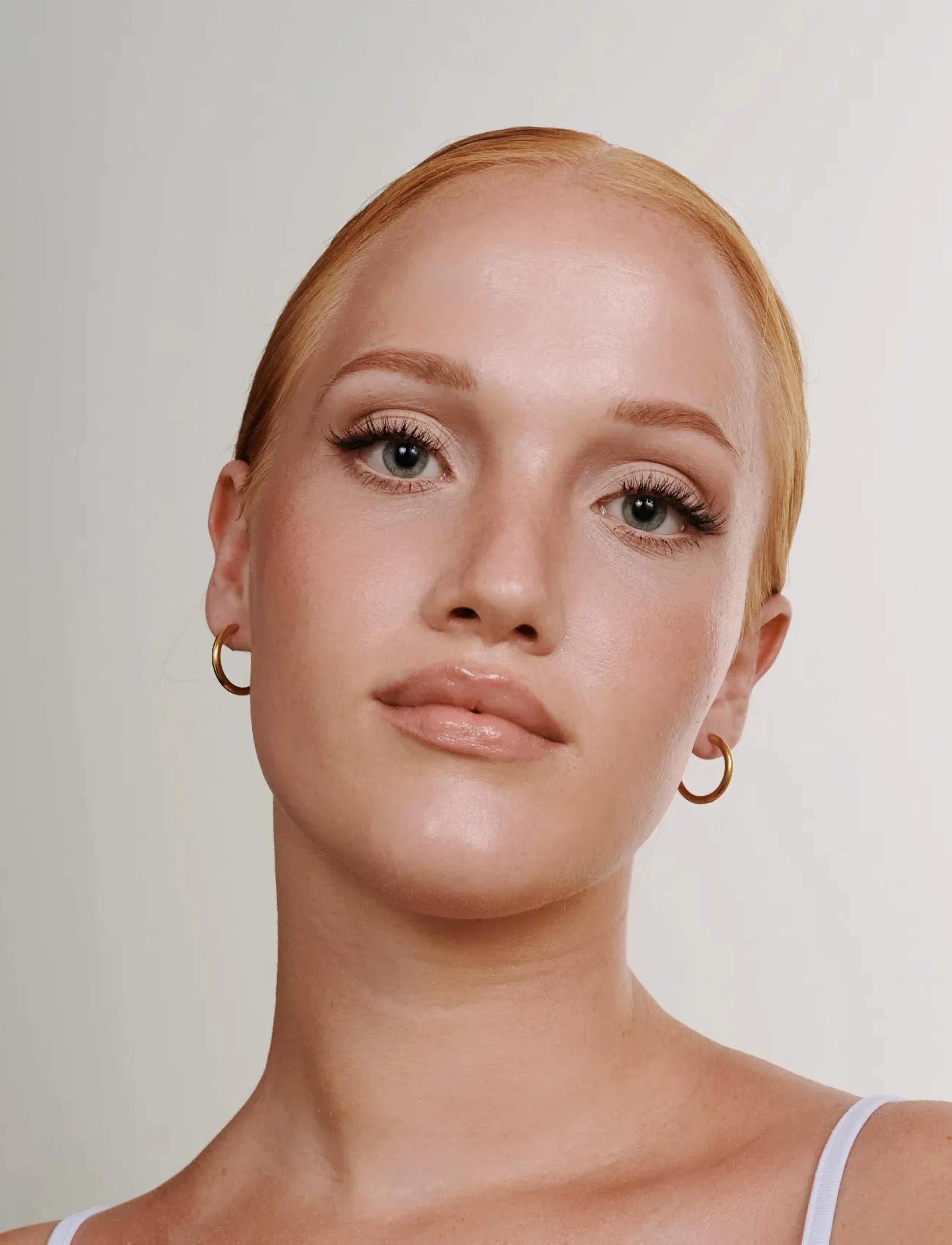 Timi of Sweden - Hollie - Hoop Earrings 21mm Stainless Steel - creoler & hoops - gold - 3
