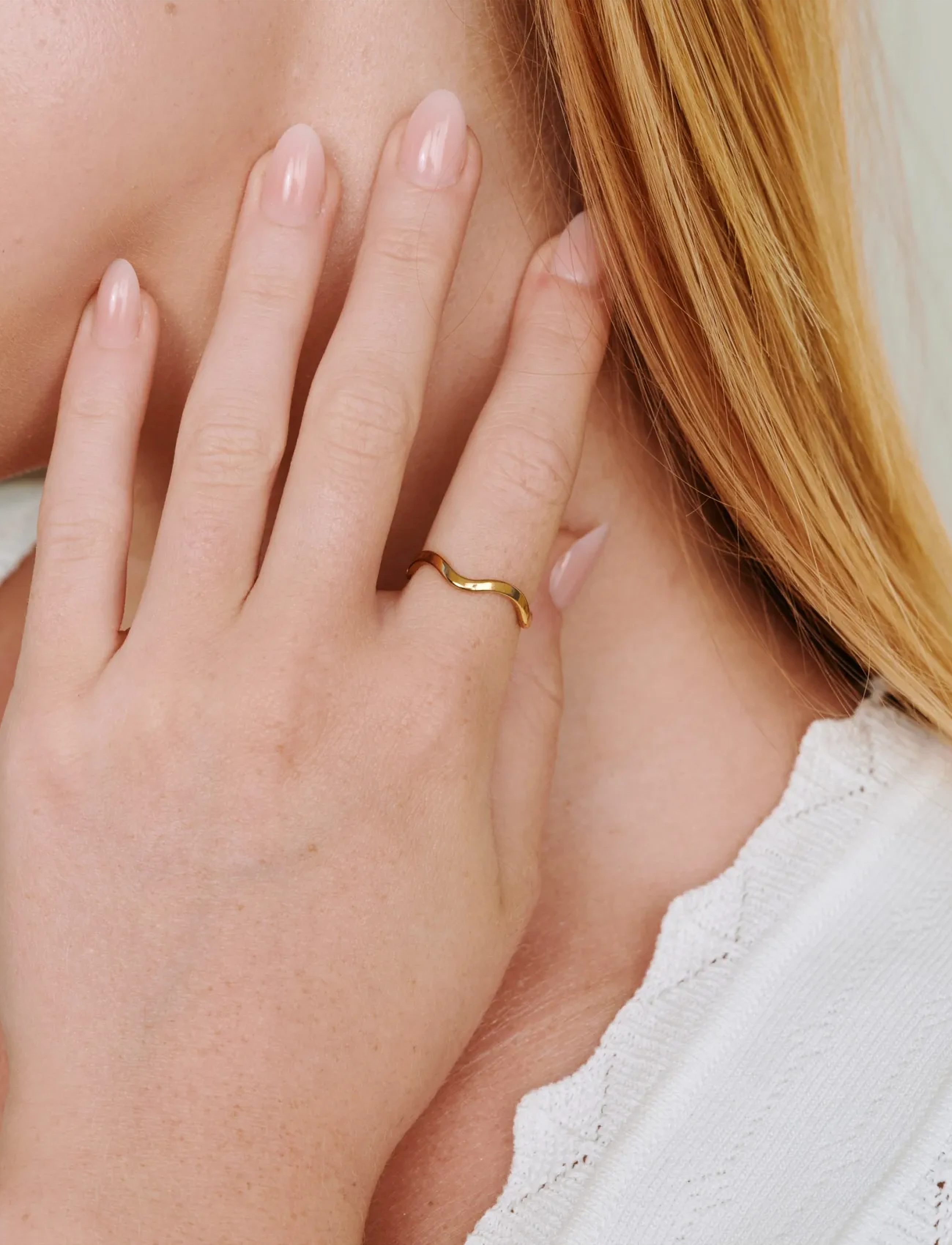 Timi of Sweden Johanna Wavy Ring Stainless Steel, 55, Jewellery, Gold - Rings, Frauen