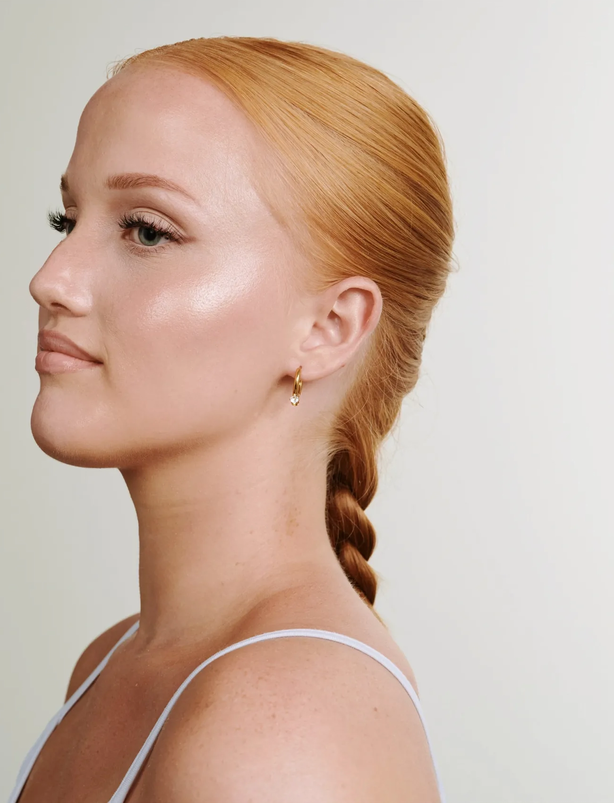 Timi of Sweden - Oline - Crystal Hoop Earrings Stainless Steel - kreolen - gold - 4