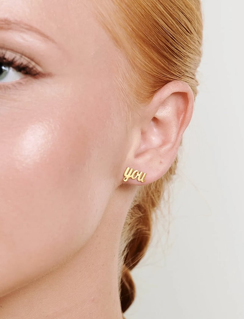 Timi of Sweden - Ina - Love You Stud Earrings Stainless Steel - statement-ohrringe - gold - 2