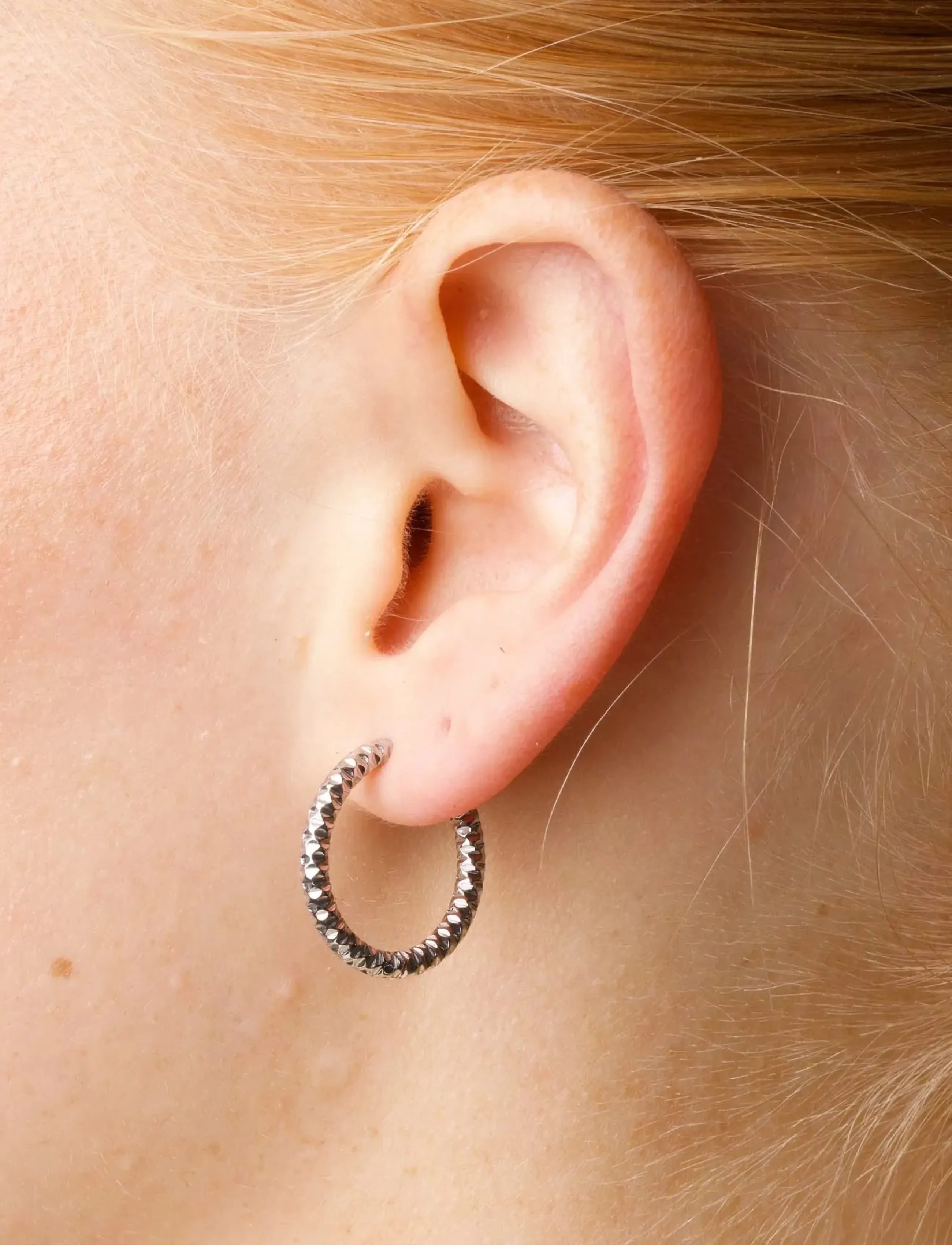 Timi of Sweden Torun Hoop Earrings 20Mm Stainless Steel, One Size, Earrings, Silber - Hoops, Frauen