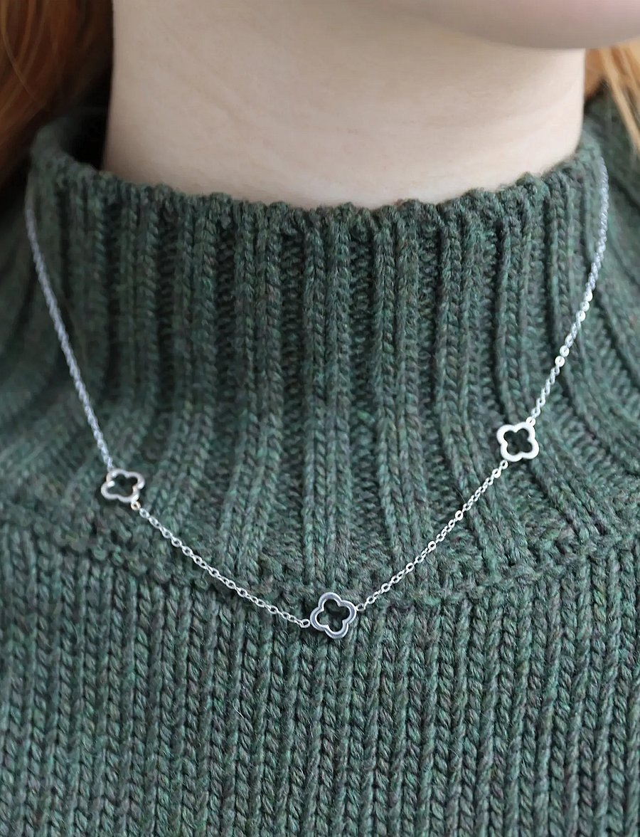 Timi of Sweden - Jenna - Clover Necklace Stainless Steel - halsband med hänge - silver - 0