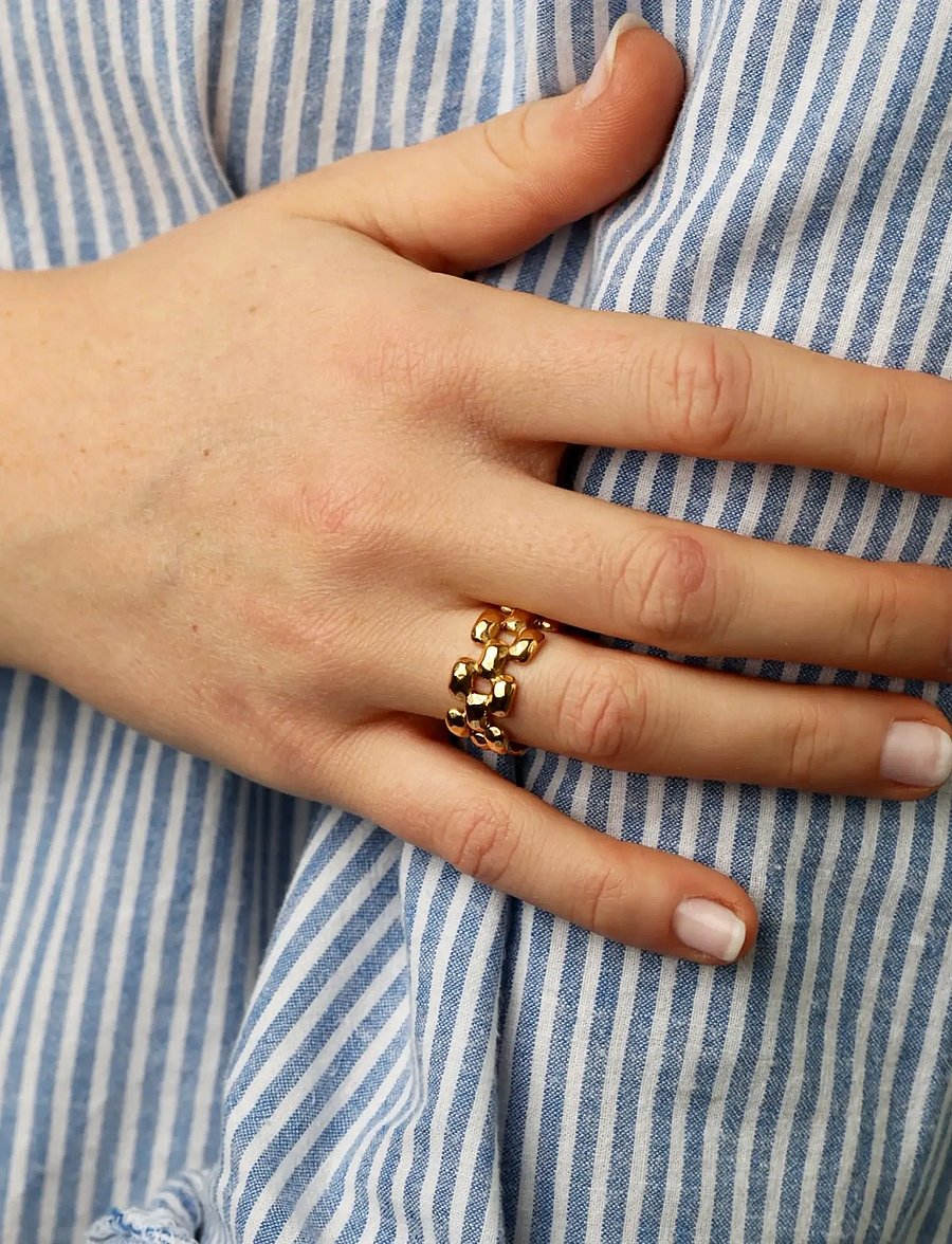 Timi of Sweden - Elira - Chunky Ring Stainless Steel - ringar - gold - 0
