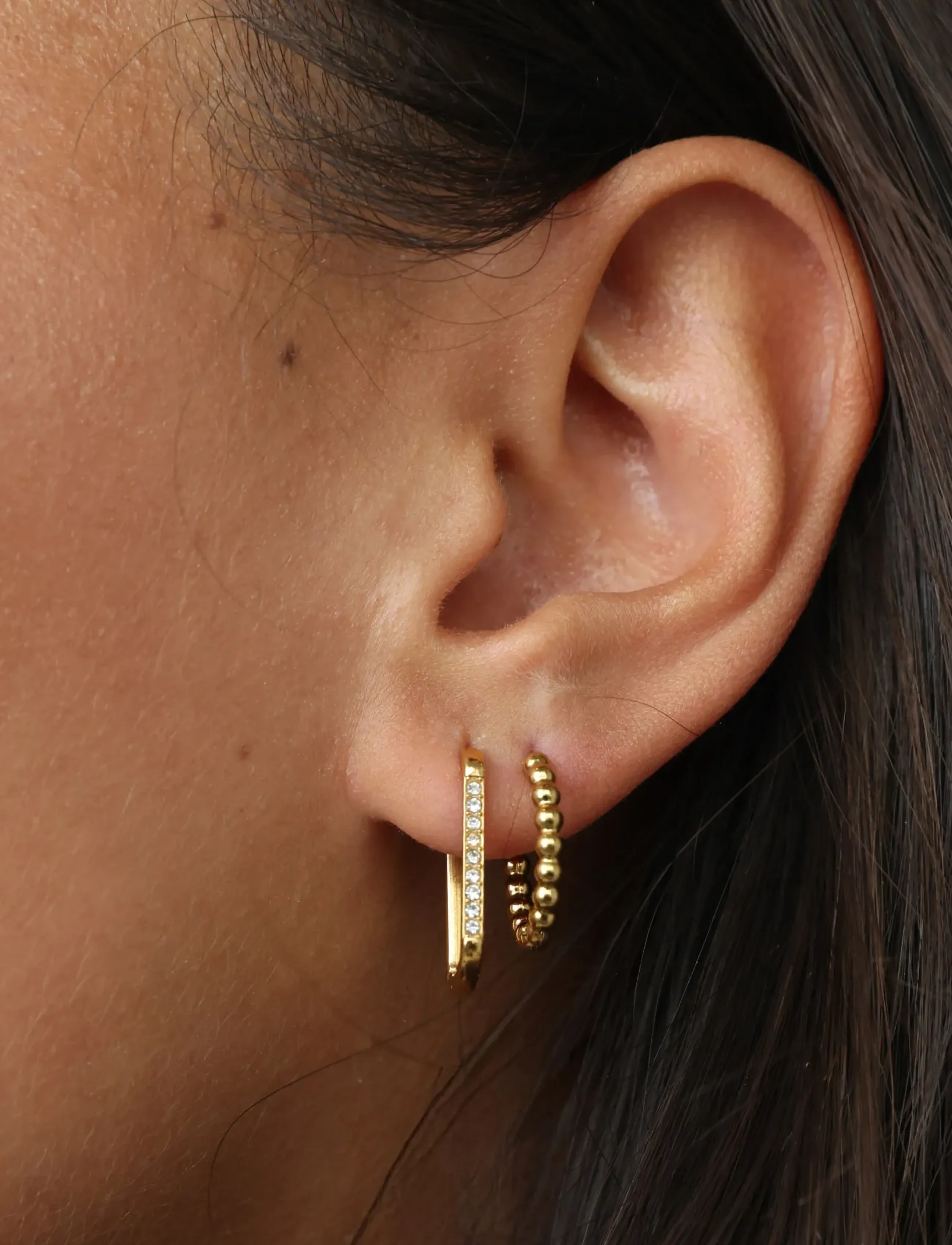 Timi of Sweden - Hildur - Bubble Hoop Earrings Stainless Steel - kreolen - gold - 1