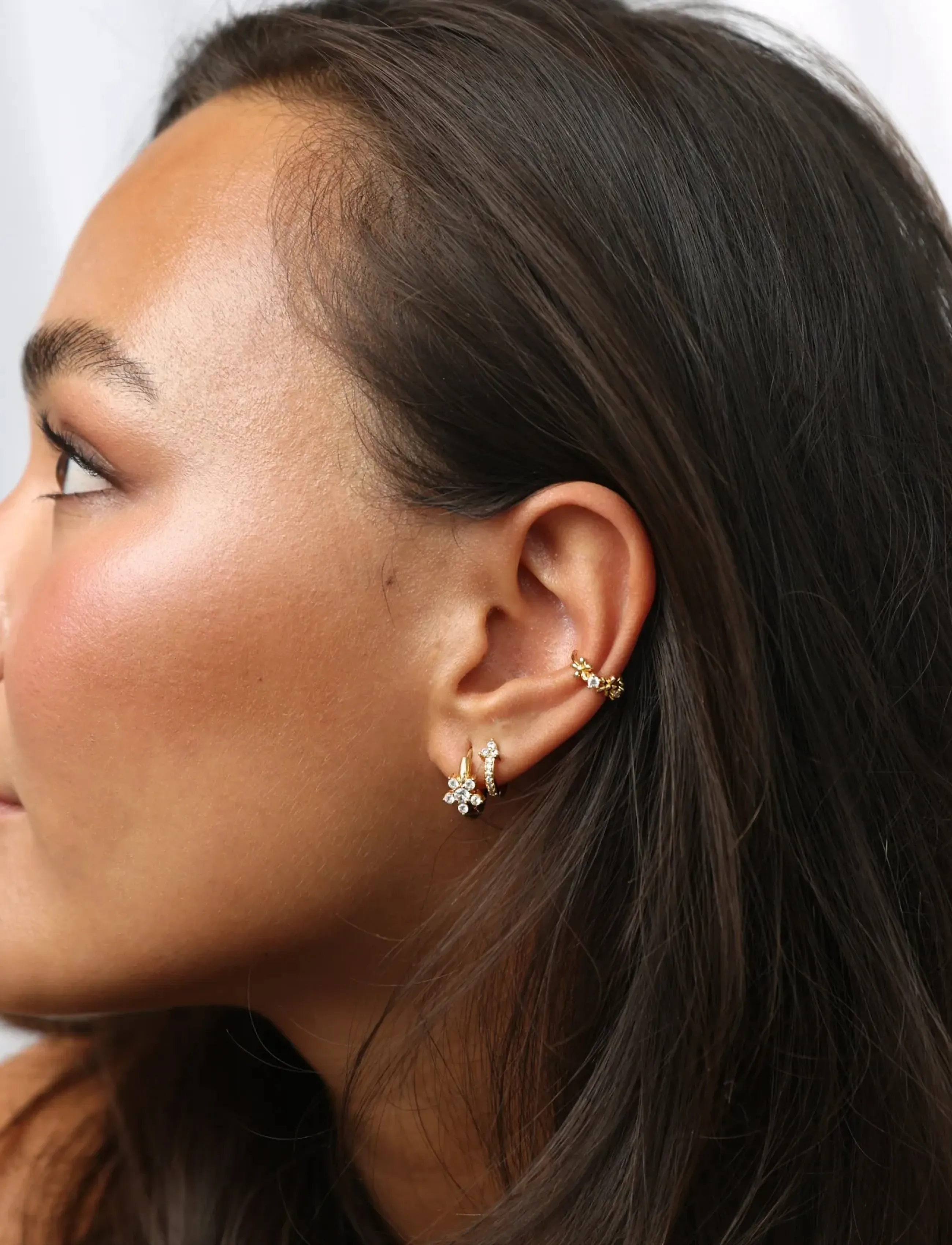 Timi of Sweden - Helia - Crystal Hoop Earrings Stainless Steel - kreolen - gold - 4
