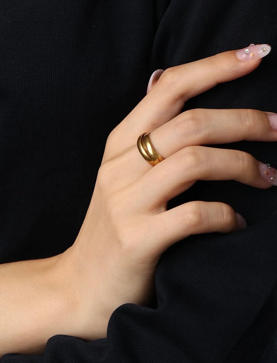 Timi of Sweden - Alvy - Twist Ring Stainless Steel - sõrmused - gold - 2