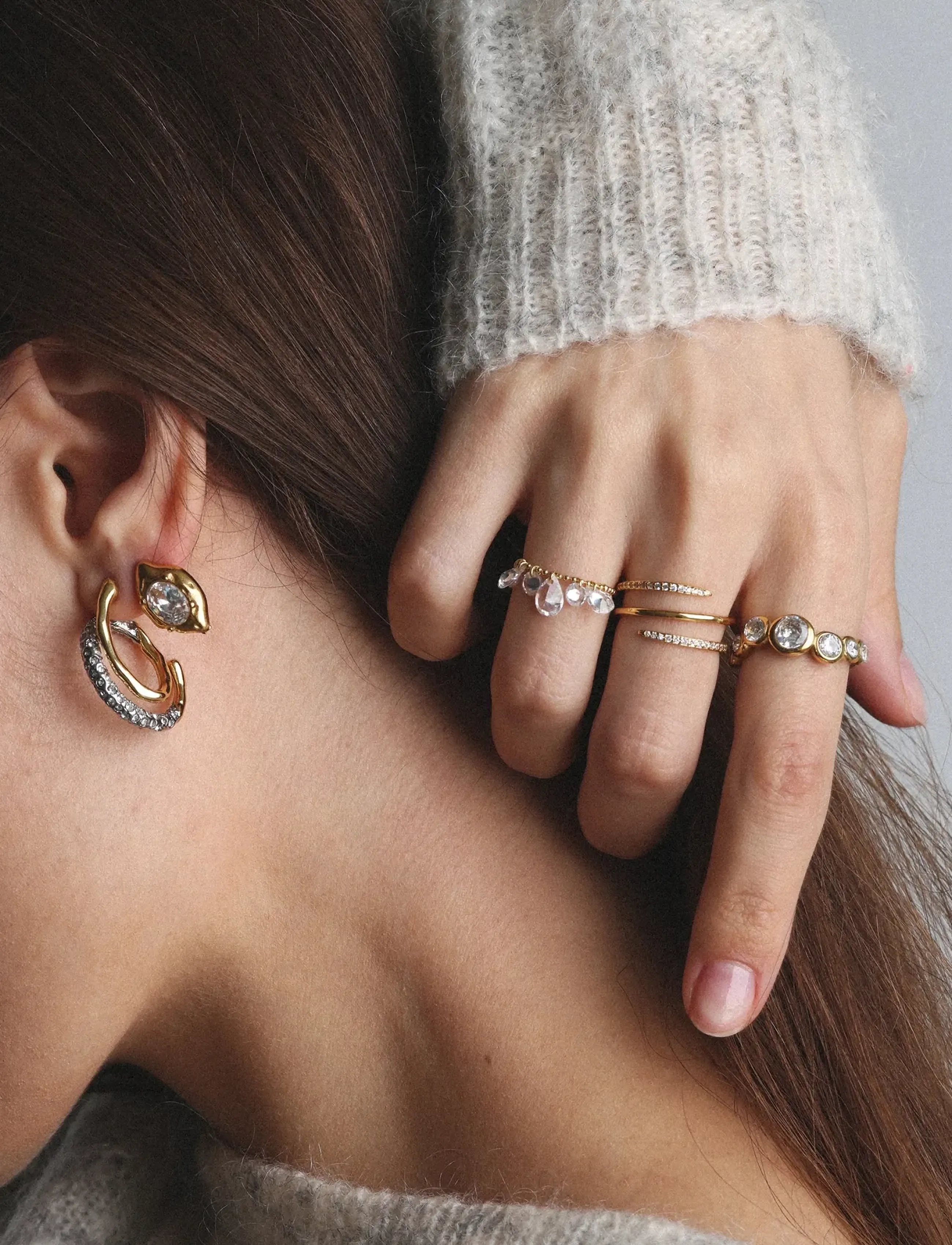 Timi of Sweden - Marisol - Spiral Crystal Earrings - statement kõrvarõngad - gold - 2
