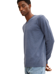 Tom Tailor - basic v neck sweater - zemākās cenas - vintage indigo blue melange - 2