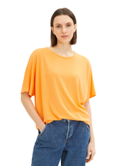 Tom Tailor - T-shirt fluent batwing - t-shirts - bright mango orange - 4