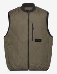 Tom Tailor Light Weight Vest - 35.00 €. Buy Vests from Tom Tailor online at  Boozt.com. Fast delivery and easy returns