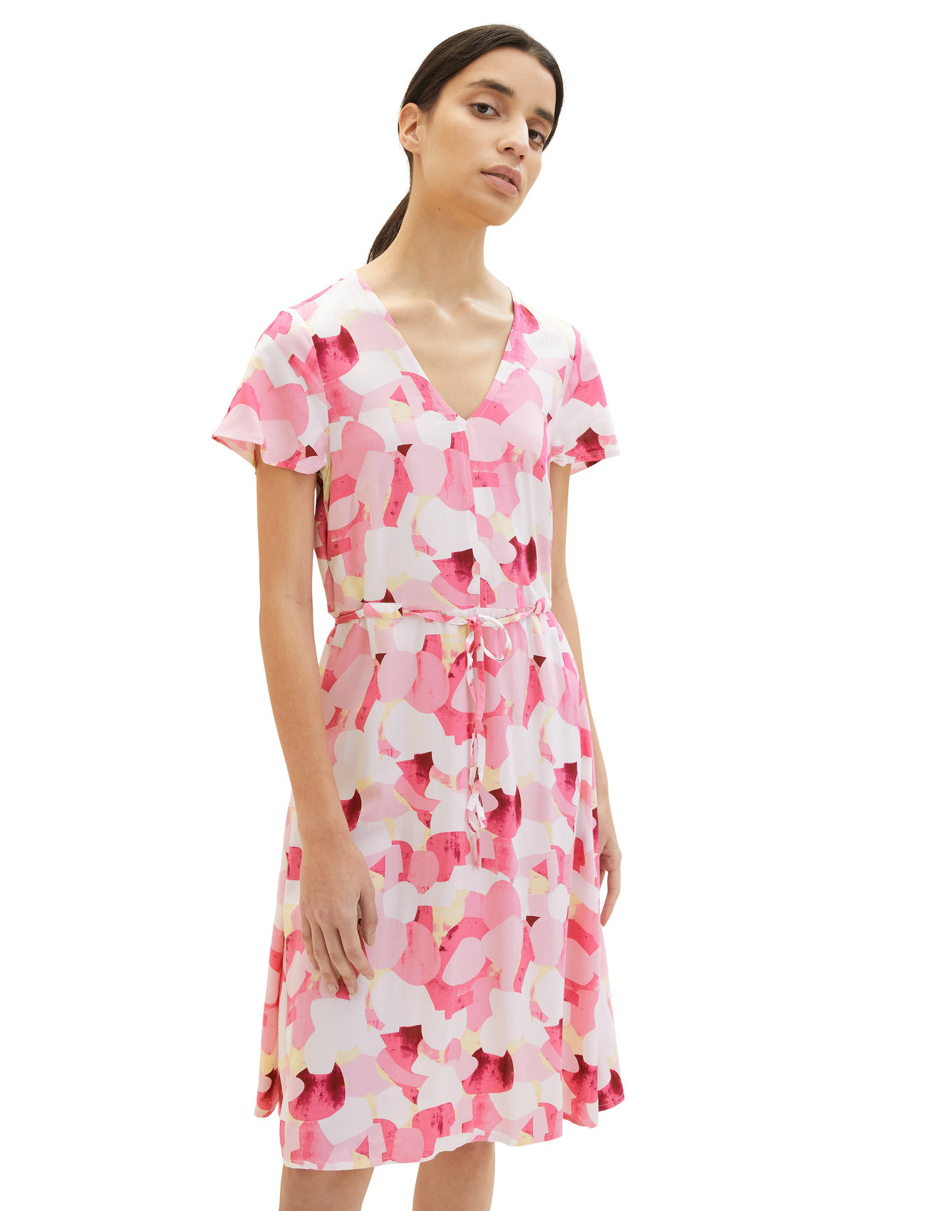 Tom Tailor - printed dress with belt - wikkeljurken - pink shapes design - 1