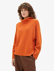 Tom Tailor - Knit rib turtleneck - džemperi ar augstu apkakli - gold flame orange melange - 2