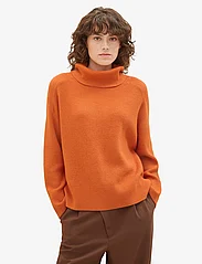 Tom Tailor - Knit rib turtleneck - džemperi ar augstu apkakli - gold flame orange melange - 6