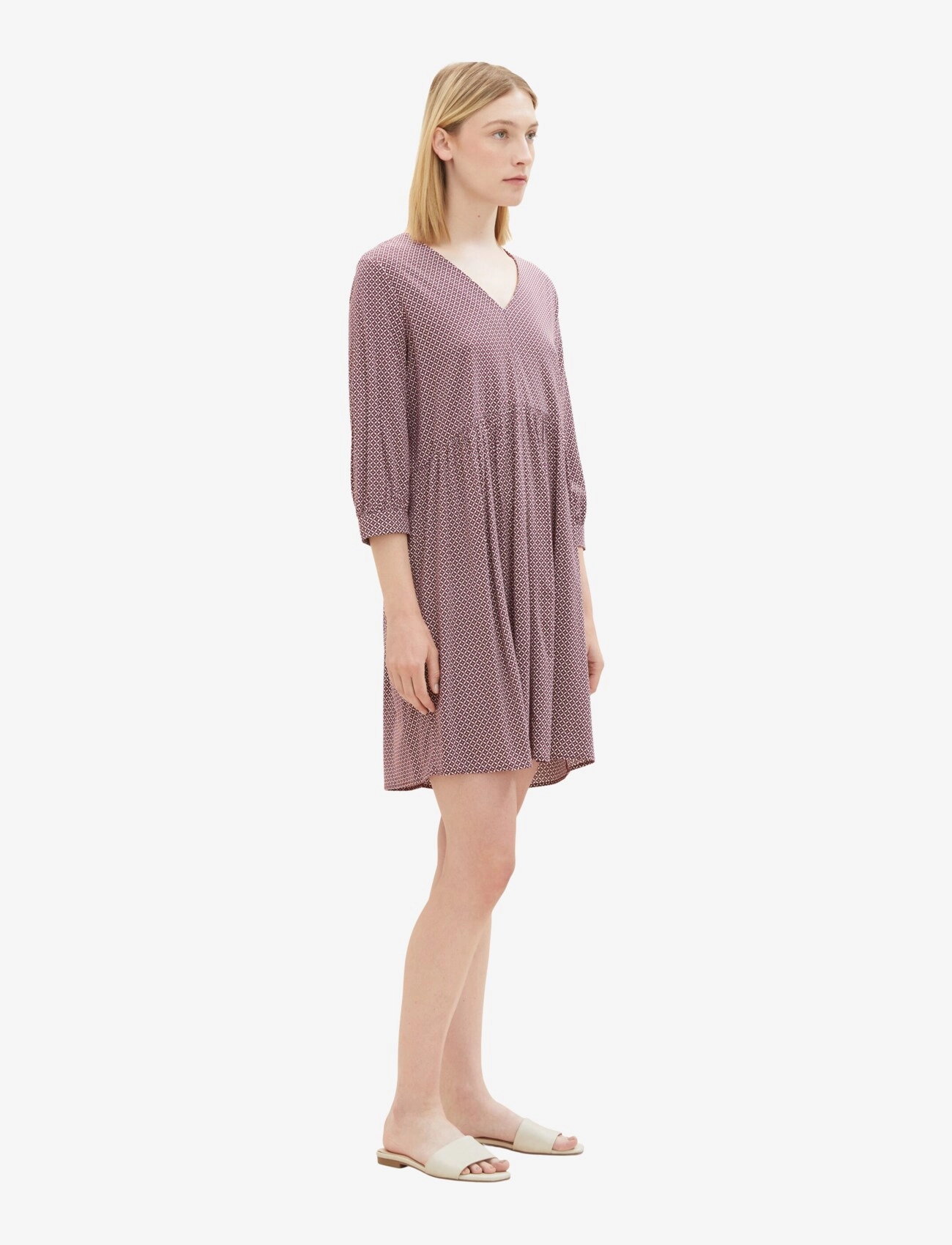 Tom Tailor - feminine v-neck dress - trumpos suknelės - burgundy geometrical design - 4