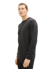 Tom Tailor - basic crewneck knit - rund hals - black grey melange - 2