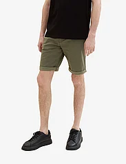 Tom Tailor - slim chino shorts - chinos shorts - olive geometric structure - 5