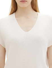 Tom Tailor - knit sleeveless v-neck - zemākās cenas - whisper white - 5