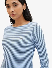 Tom Tailor - T-shirt boat neck stripe - laveste priser - blue navy thin stripe - 4