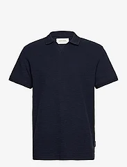 structured resort collar polo