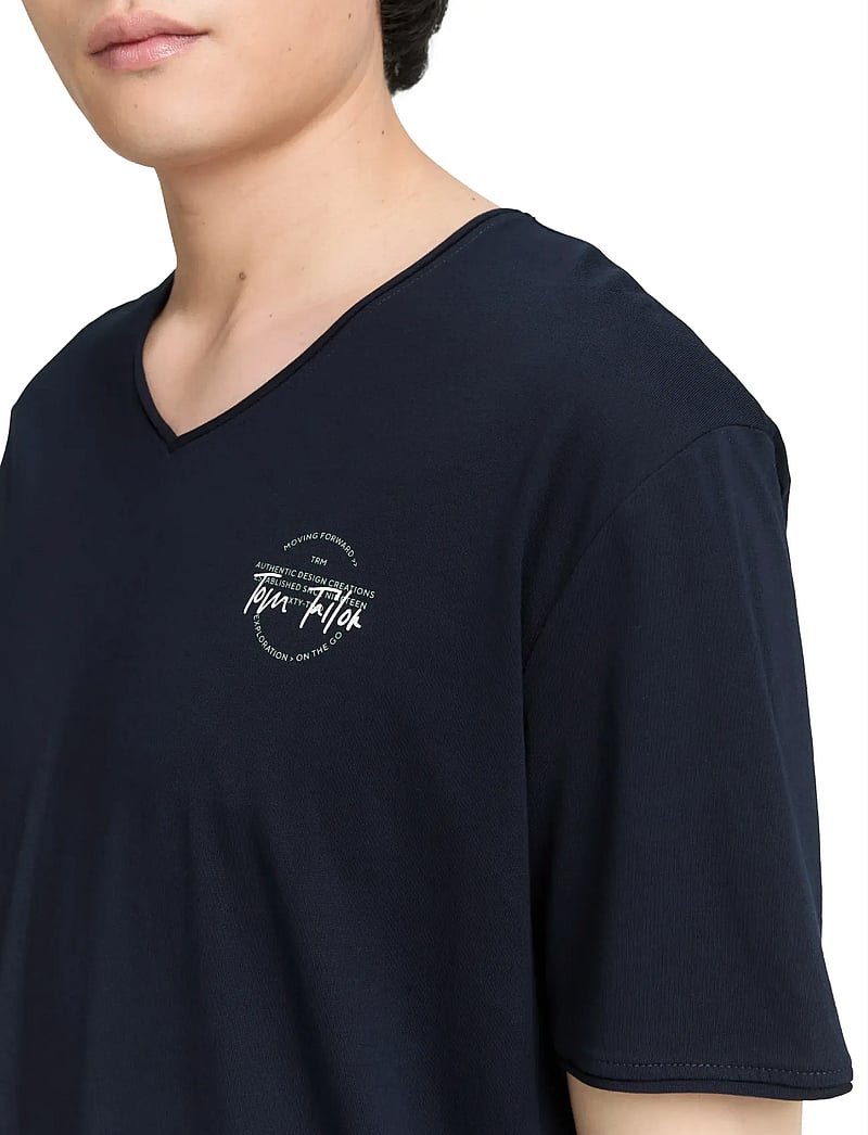 Tom Tailor - printed v-neck t-shirt - v-kaelusega t-särgid - sky captain blue - 4