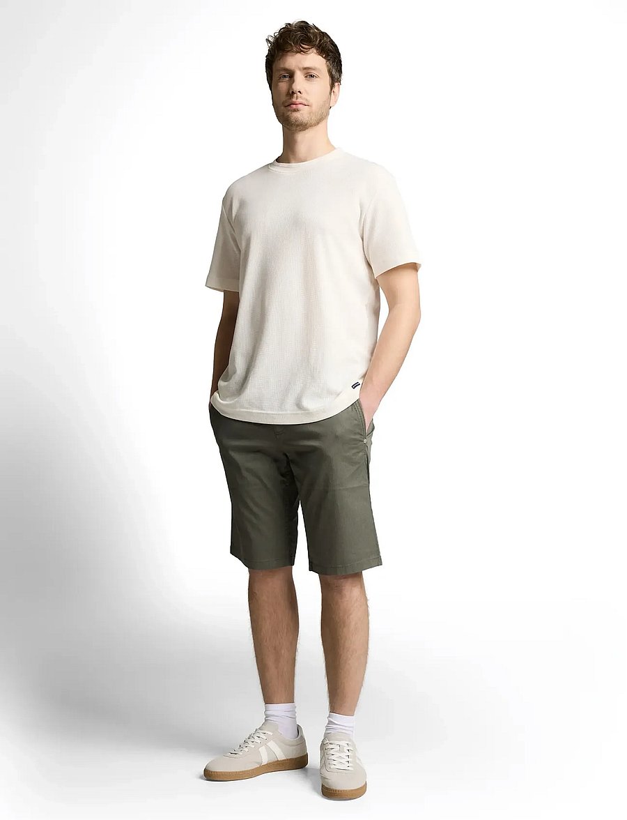 Tom Tailor - slim printed chino shorts - chino lühikesed püksid - khaki mini geometric print - 0