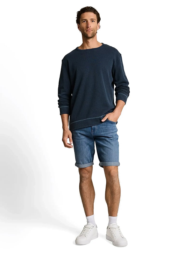 Tom Tailor - TTJOSH REGULAR SHORTS - jeans shorts - mid stone bright blue denim - 0