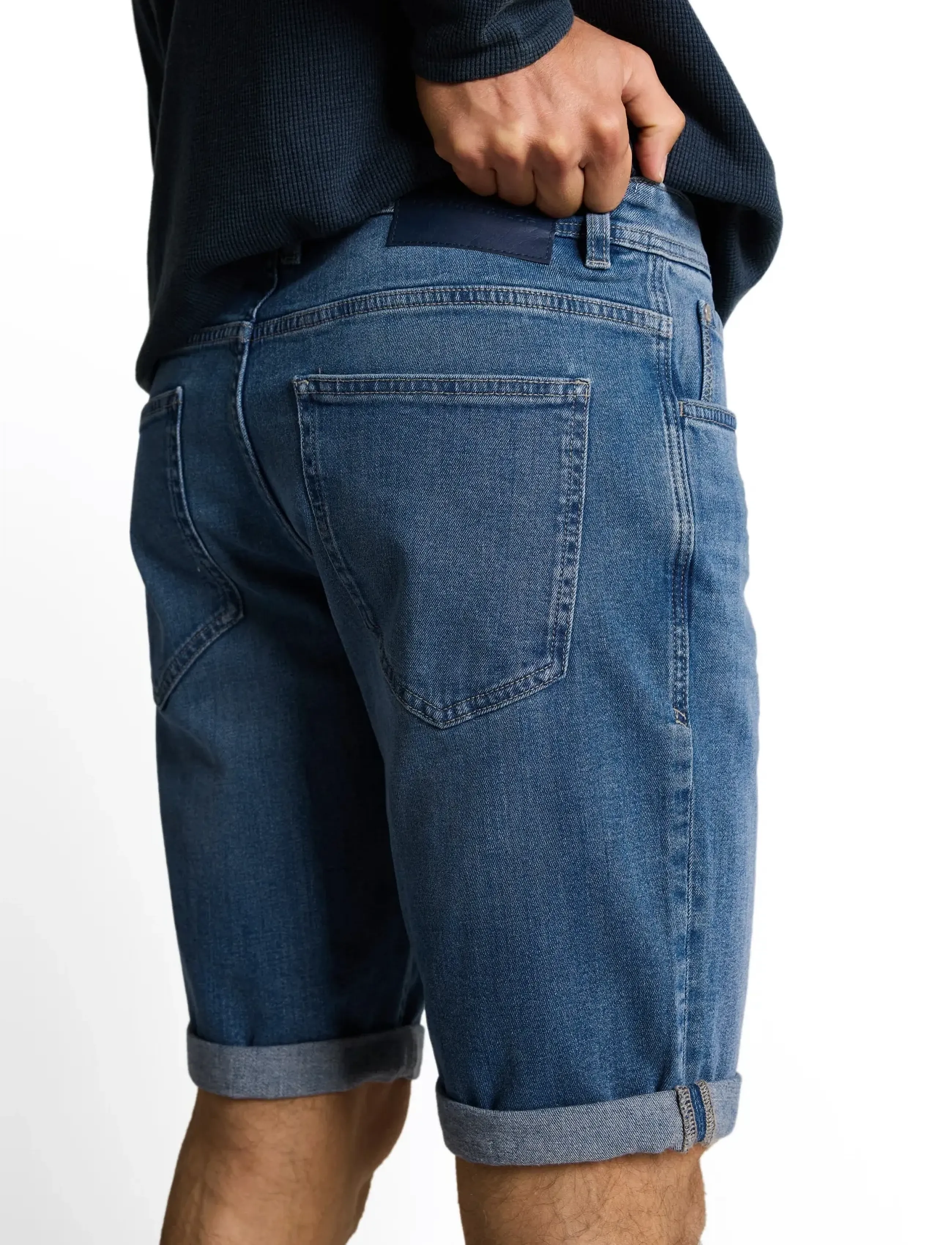 Tom Tailor - TTJOSH REGULAR SHORTS - jeans shorts - mid stone bright blue denim - 4