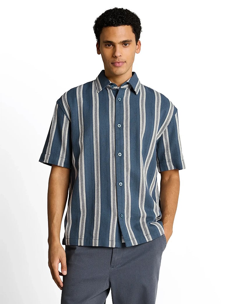 Tom Tailor - loose heavy structured striped shir - striped shirts - tide petrol big stripe - 3