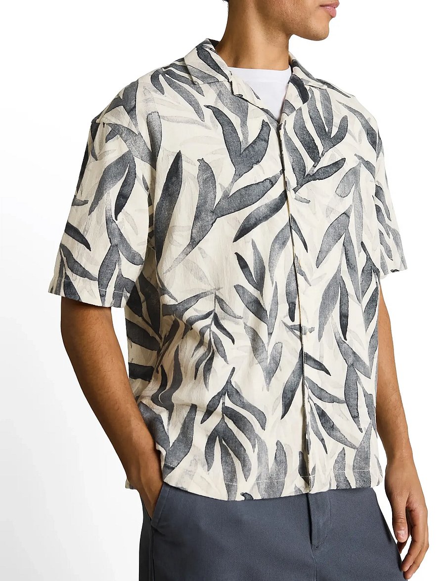 Tom Tailor - loose viscose cotton resort shirt - mønstrede skjorter - white black watery leaf print - 4