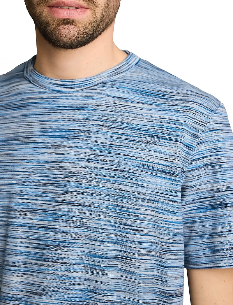 Tom Tailor - multicolored t-shirt - kurzärmelig - blue white spacedye pique - 4