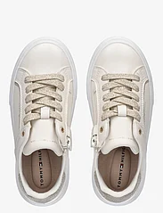 Tommy Hilfiger - LOW CUT LACE-UP SNEAKER - summer savings - off white/platinum - 2