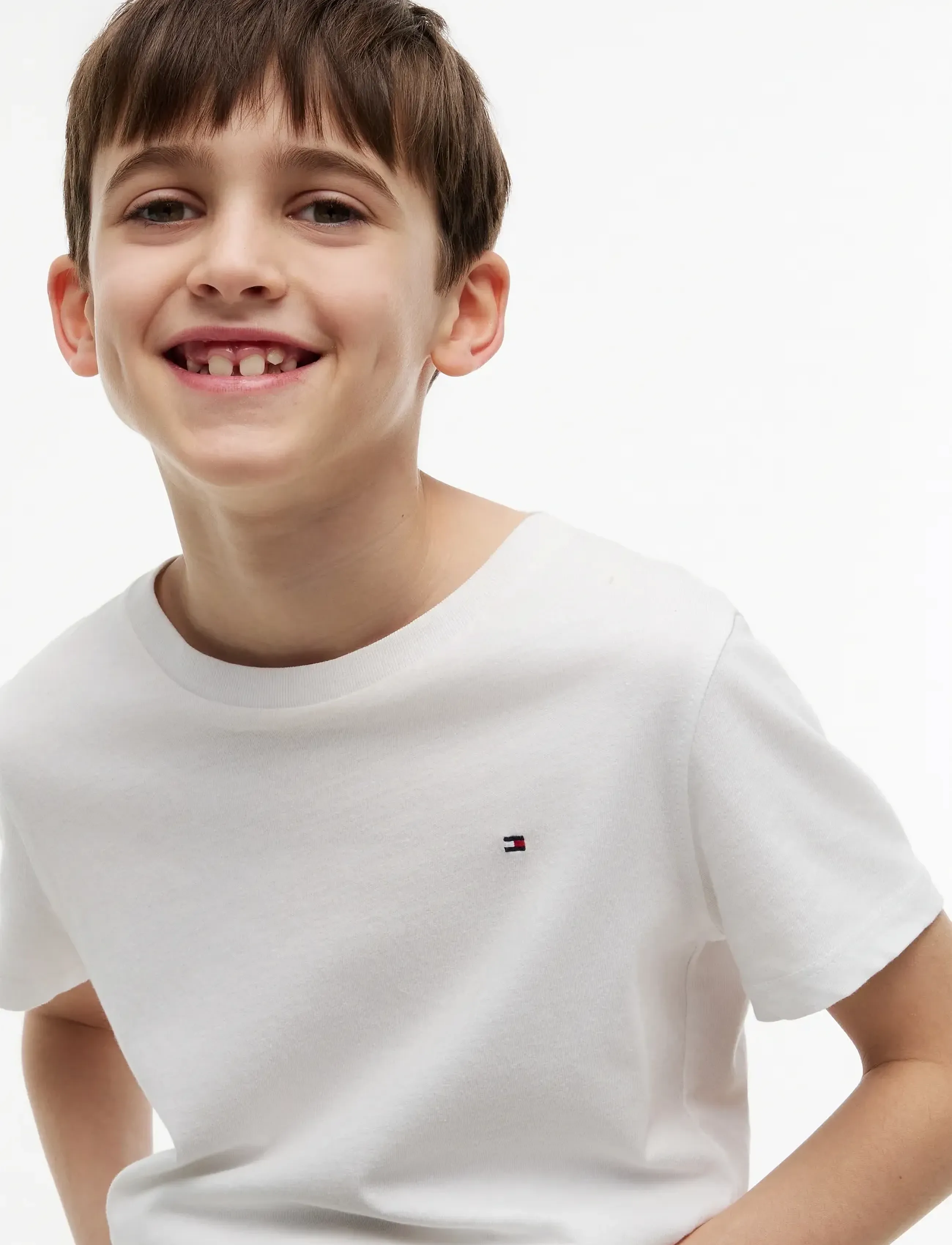 Tommy Hilfiger - BOYS BASIC CN KNIT S/S - kortærmede t-shirts - bright white - 4