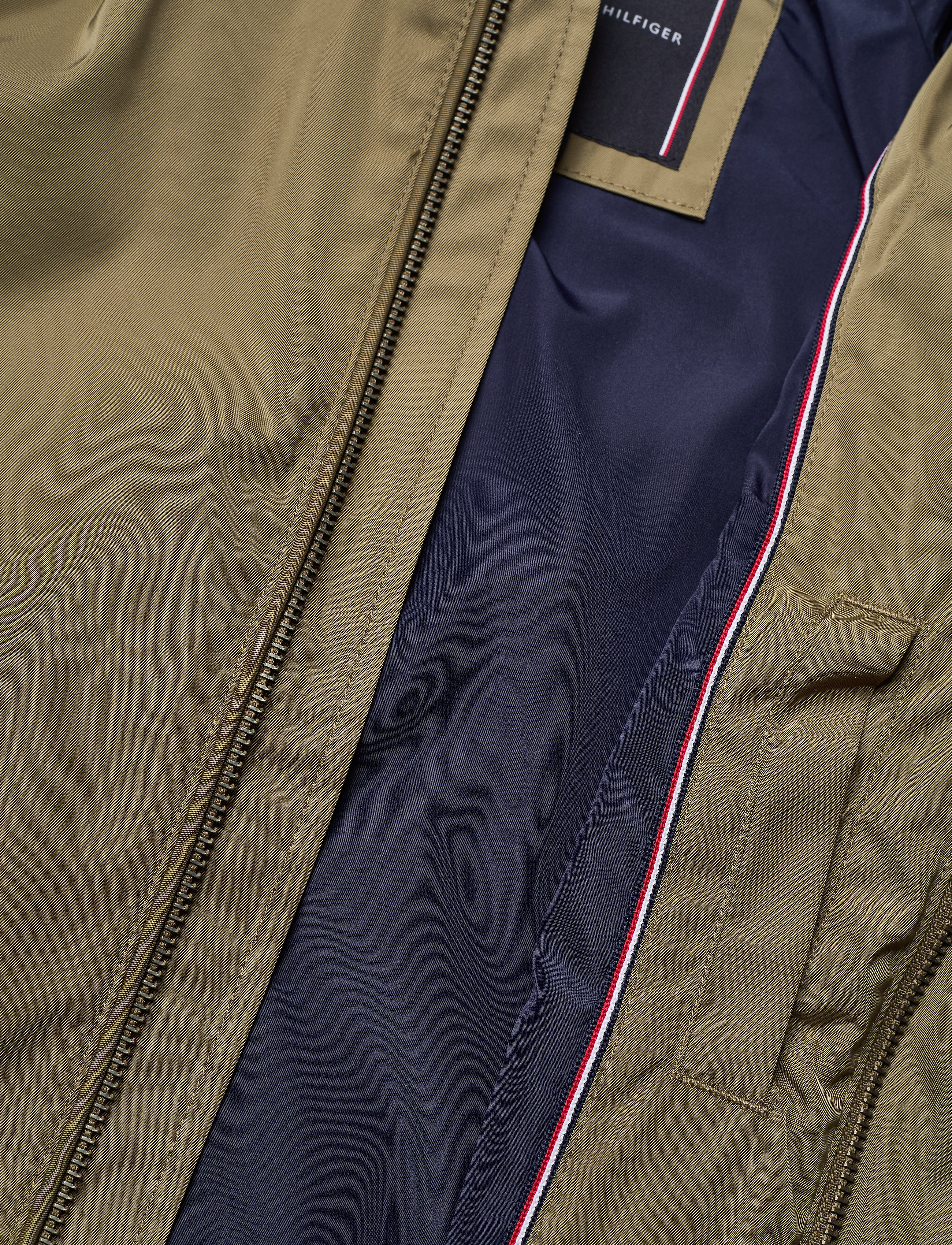 Tommy Hilfiger - HOODED SATIN BOMBER JACKET - olive tree - 4