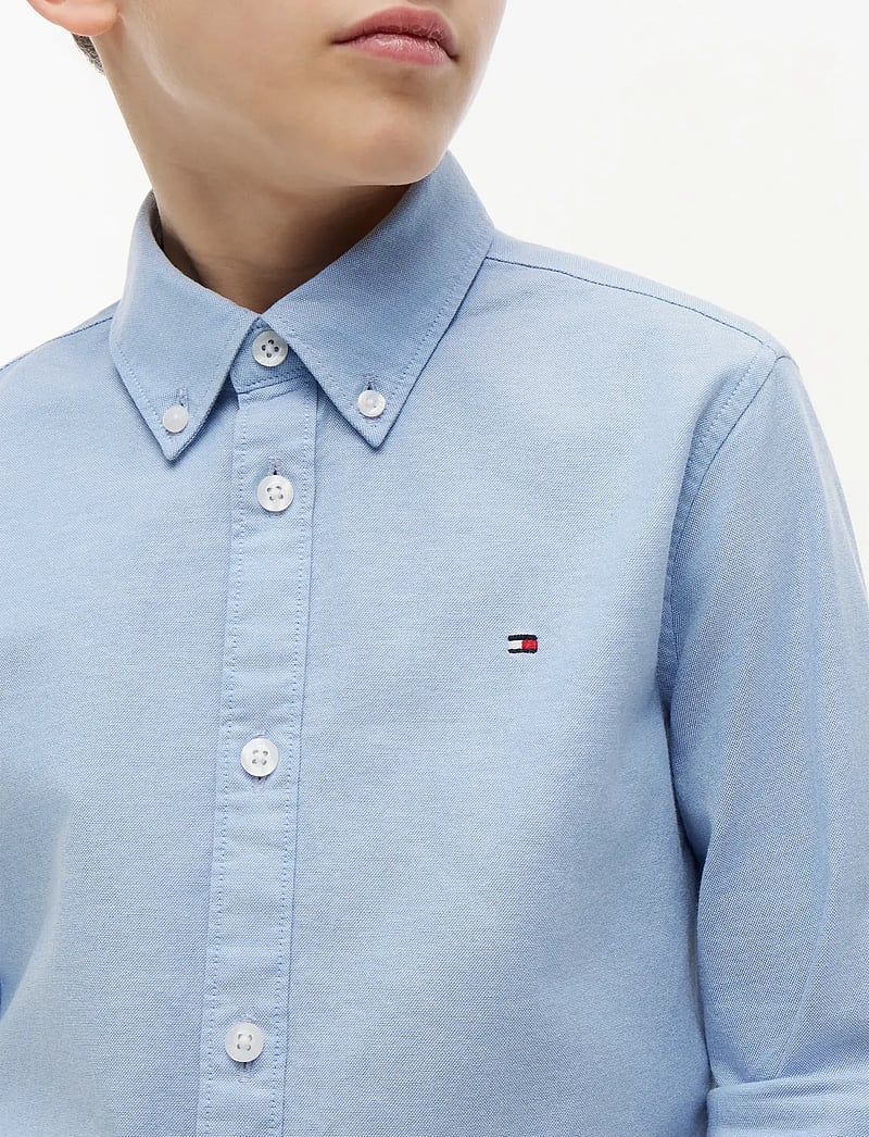 Tommy Hilfiger - BOYS STRETCH OXFORD SHIRT L/S - langärmlige hemden - calm blue - 4
