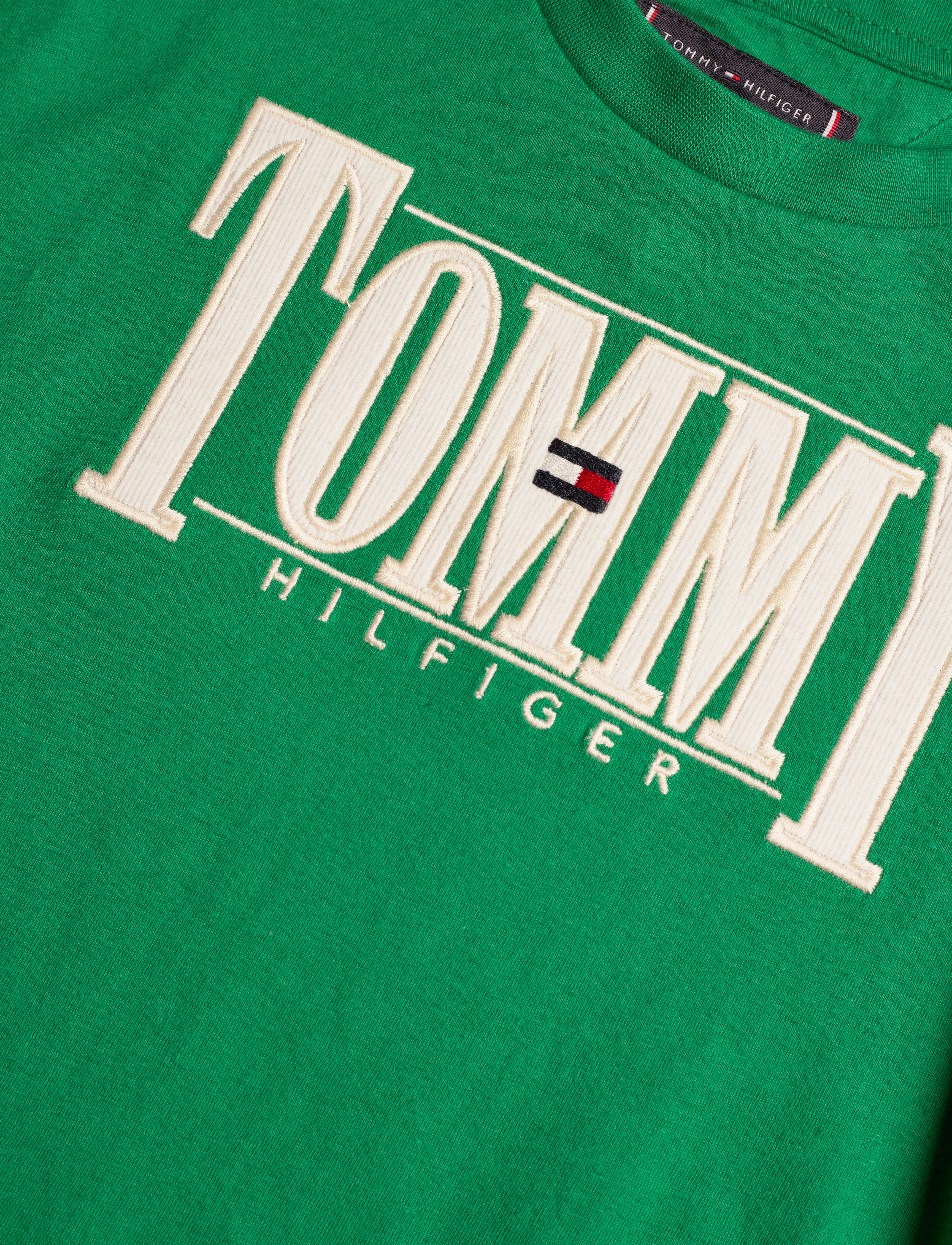 Tommy Hilfiger - CORD APPLIQUE TEE S/S - green malachite - 2